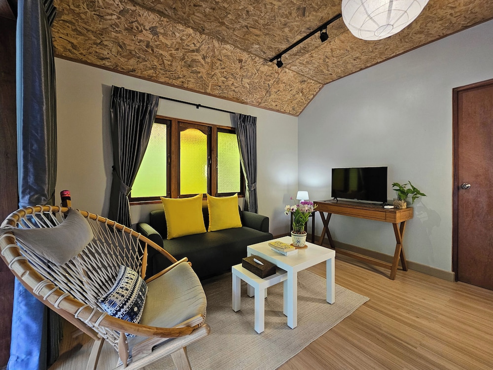 Luxury Farm House 31/50