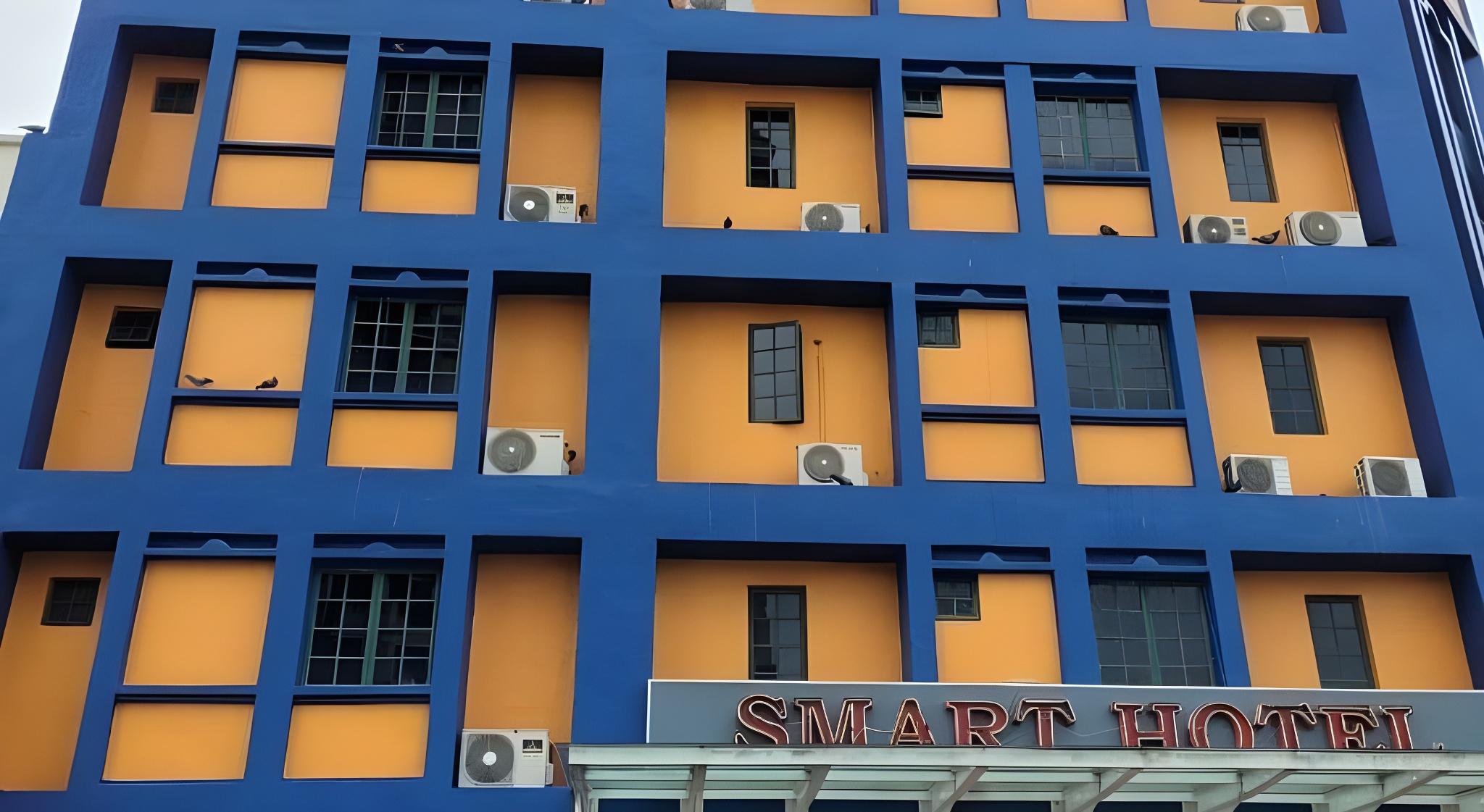 Smart Hotel 2/44