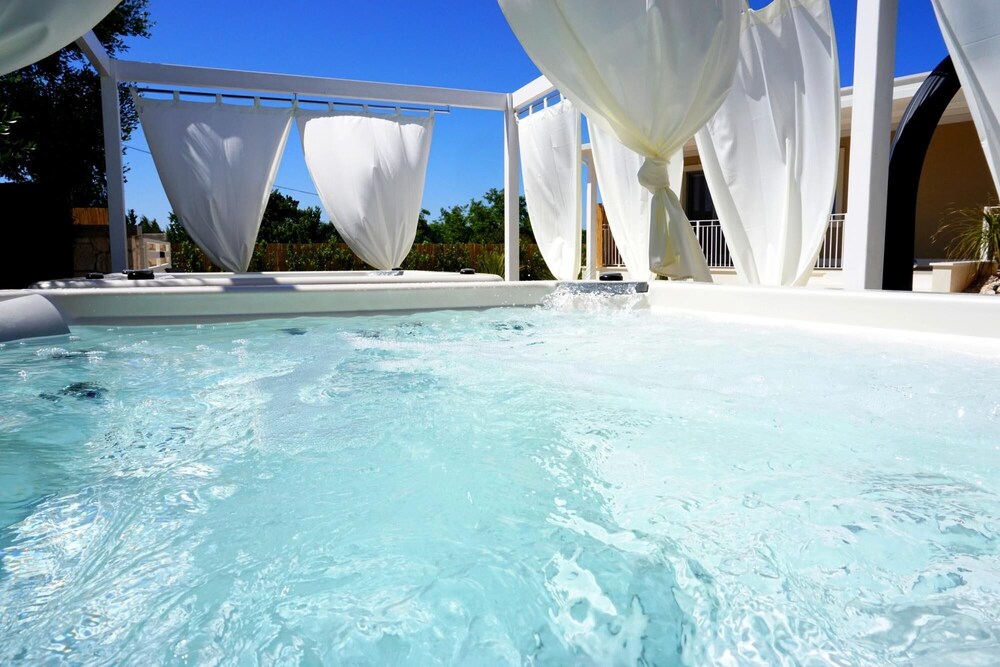Villa Nucci 43/48