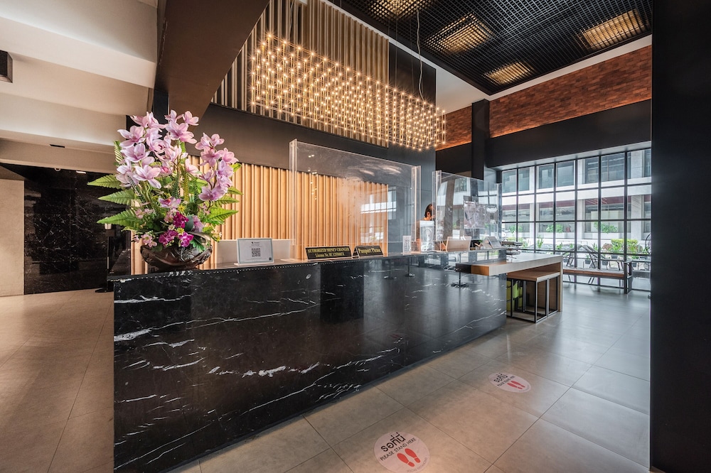 Loft Bangkok Hotel 6/72