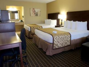 غرفة بسرير كينج مع أريكة، Best Western Green Tree Inn 6/10