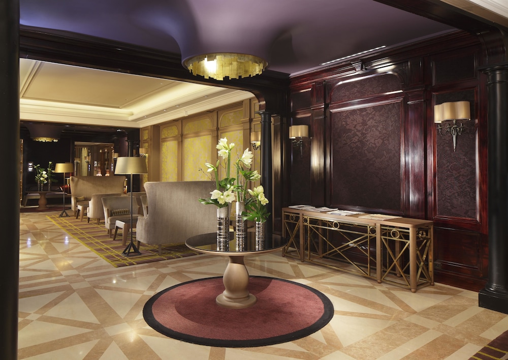 Hotel Rochester Champs-Elysees 46/68