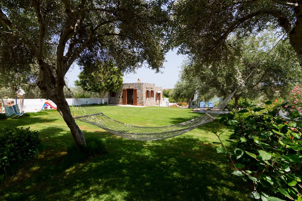 Villa Athena 36/77