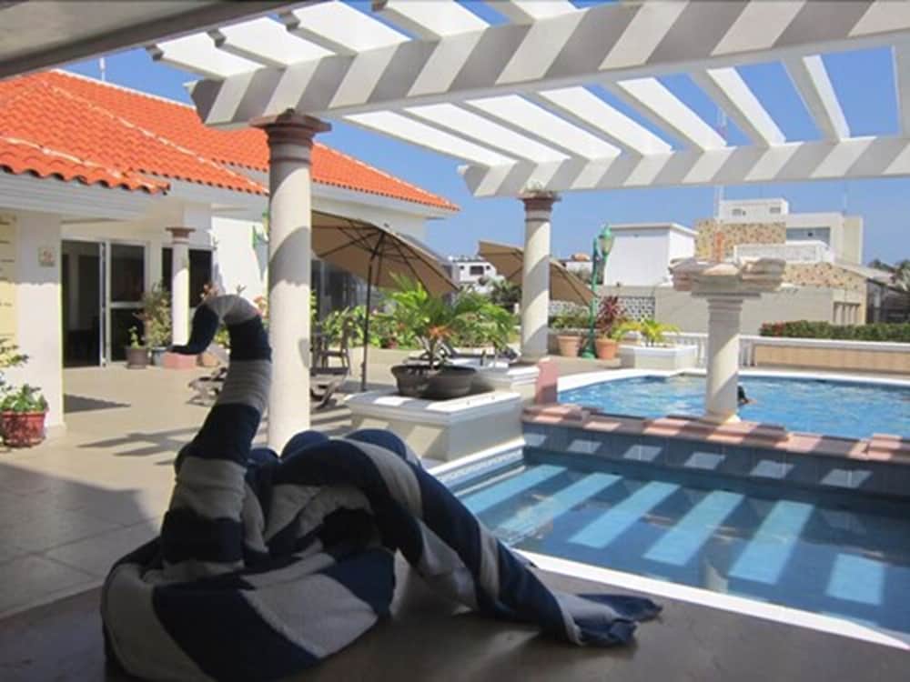 Hotel Baluarte 35/73