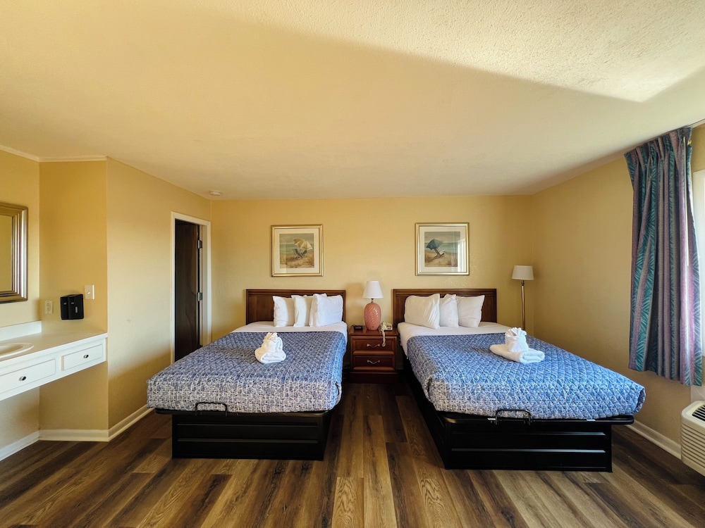 غرفة بسريرين مزدوجين في الملحق