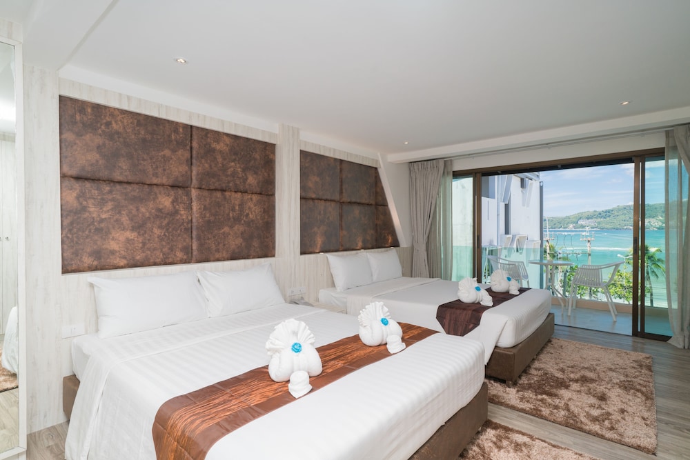 DELUXE, FAMILY, SEA VIEW, BALCONY