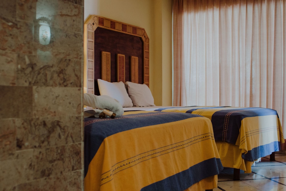 Hotel Ambassador Merida 37/72