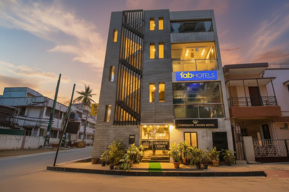 Fabhotel Corporate Crown Koramangala 3/32