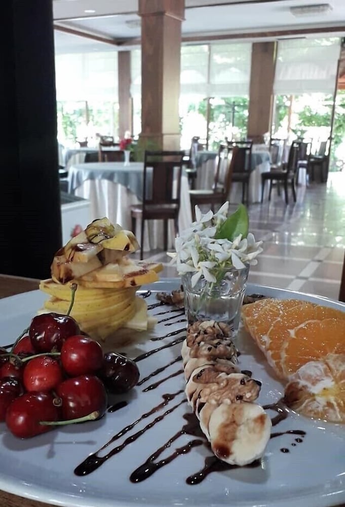 Buna Park Hotel Shkoder 29/50