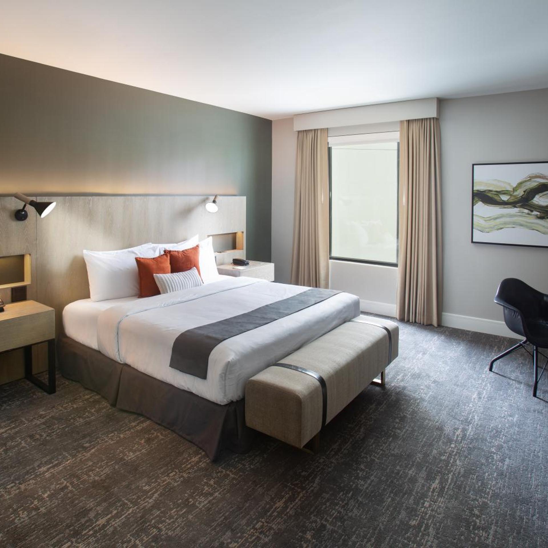Posh, Luxury, Suite, Accessible