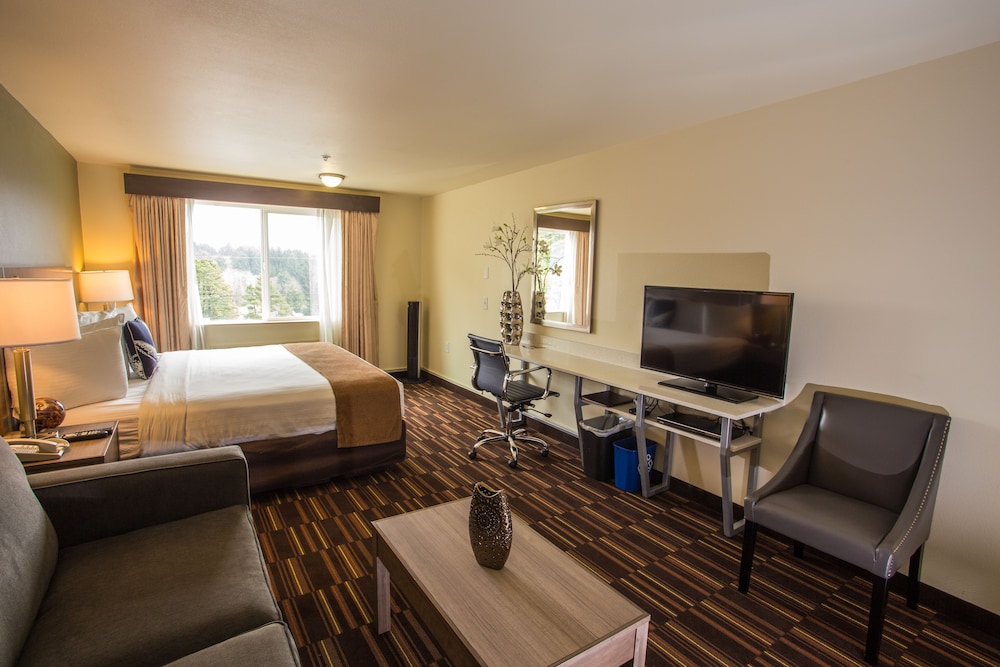 Inn at Wecoma 20/28