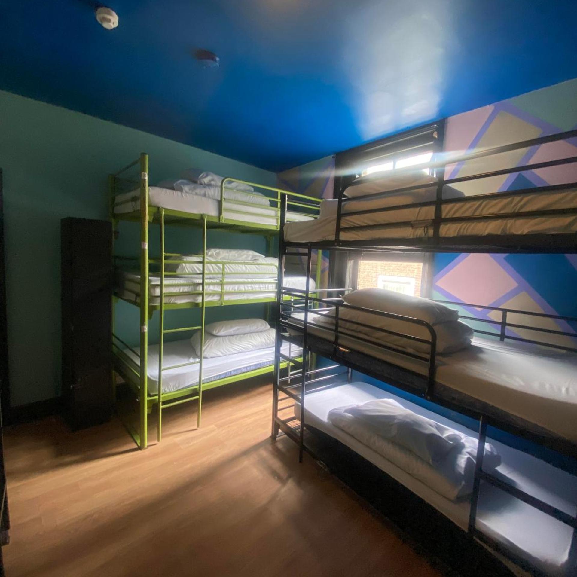 Phoenix Hostel 17/20