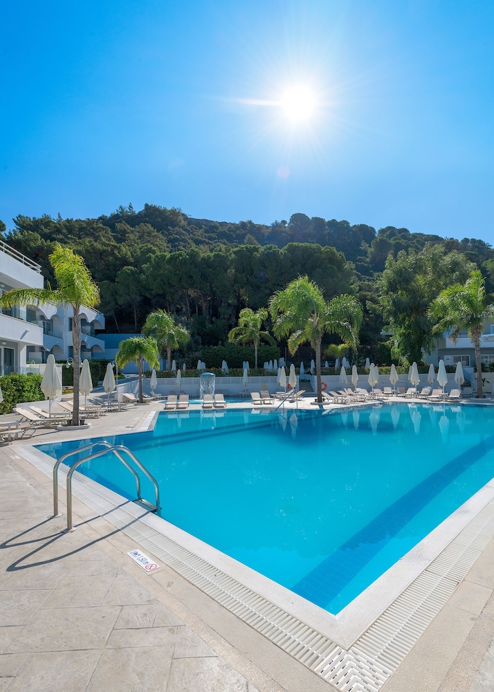 Oceanis Park Hotel 59/88