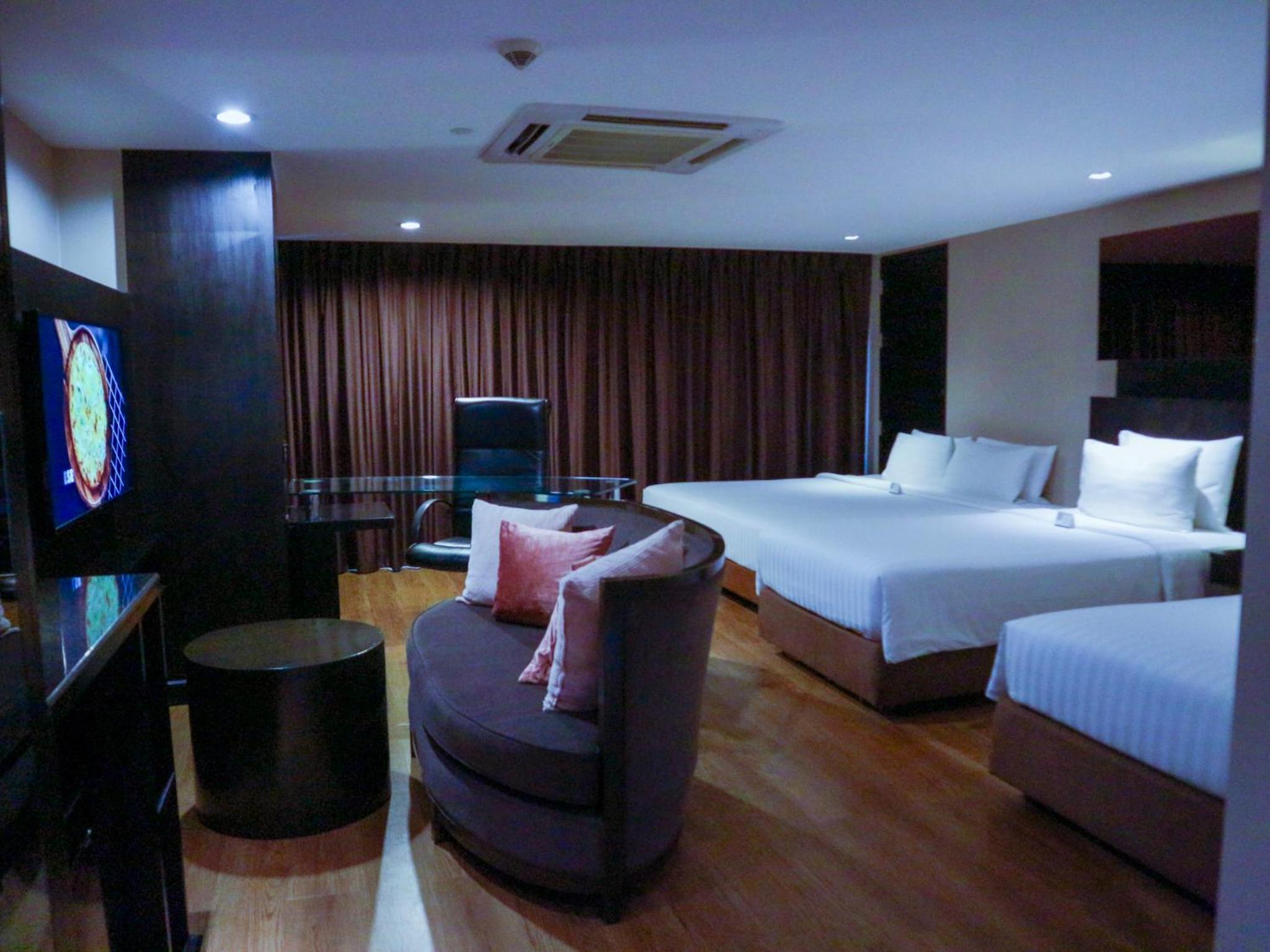 جناح عائلي بسرير كينج، Golden Tulip Mandison Suites 6/10
