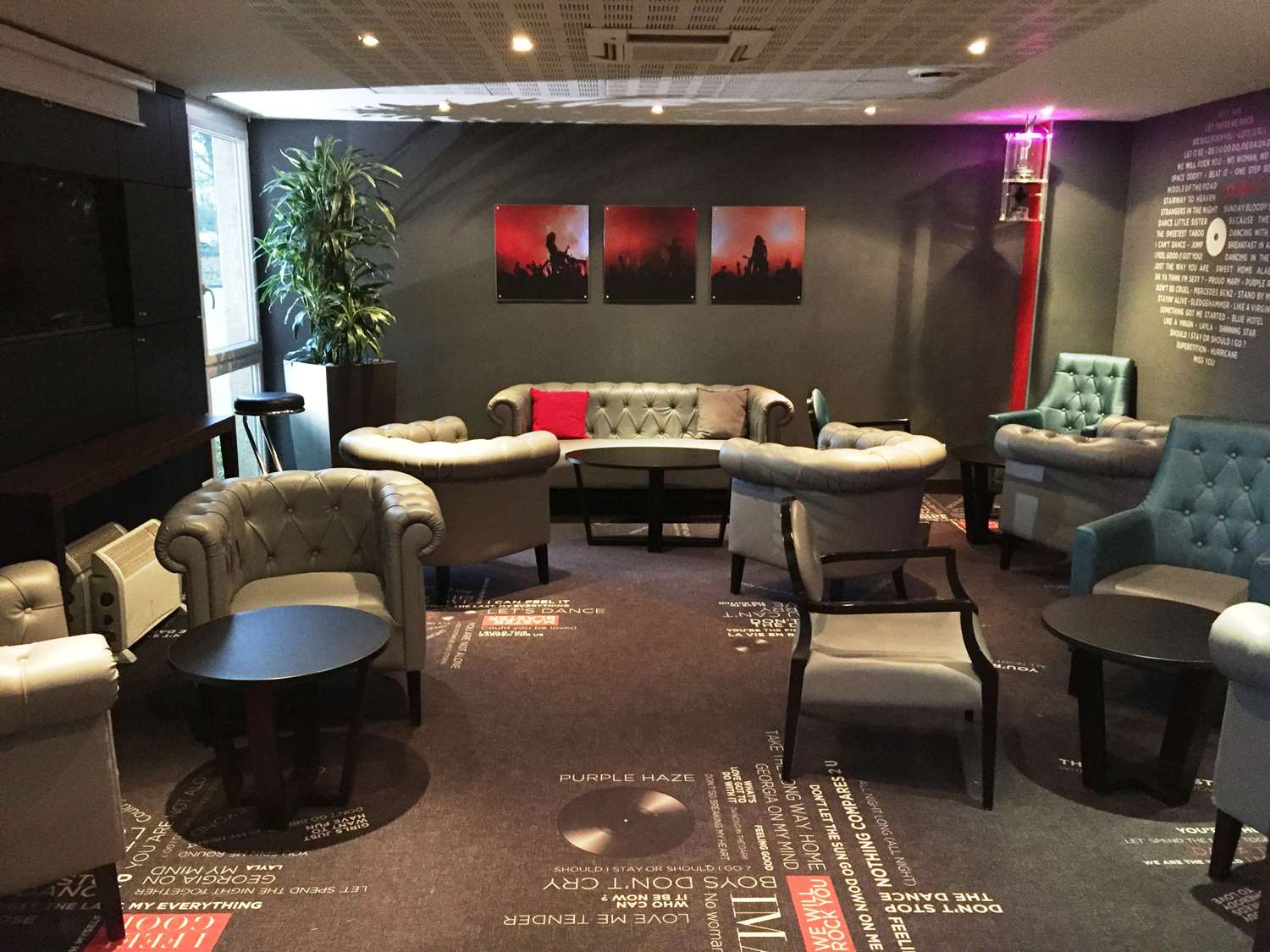 Hotel Inn Design Paris Saint Quentin 8/17