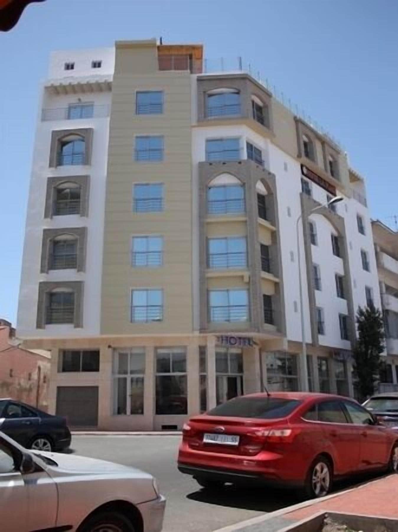 La Place Hotel 35/43