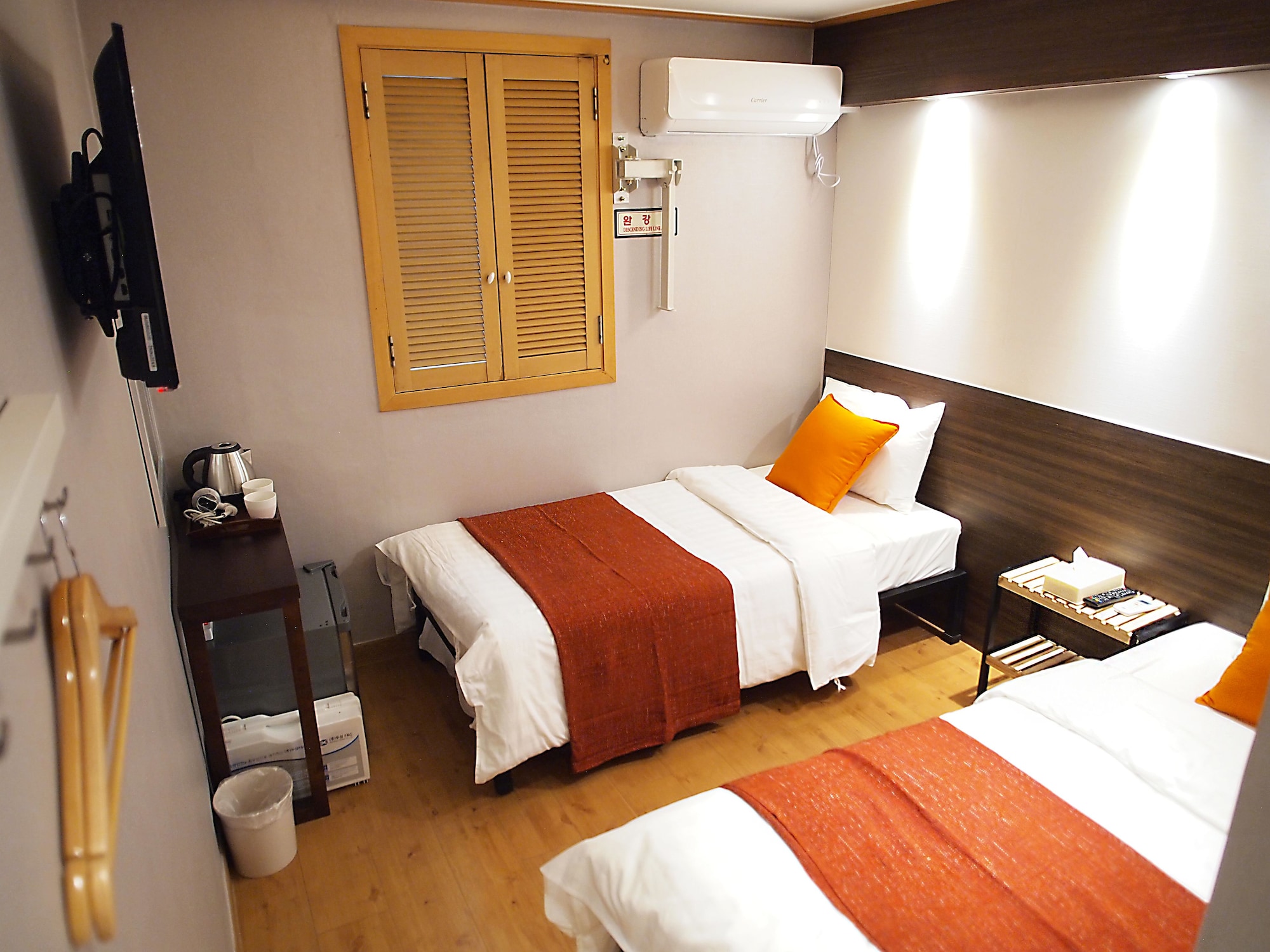 STANDARD, TWIN BEDS
