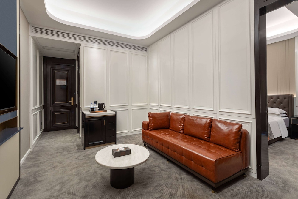 Ramada by Wyndham Yichang Riverside 16/24