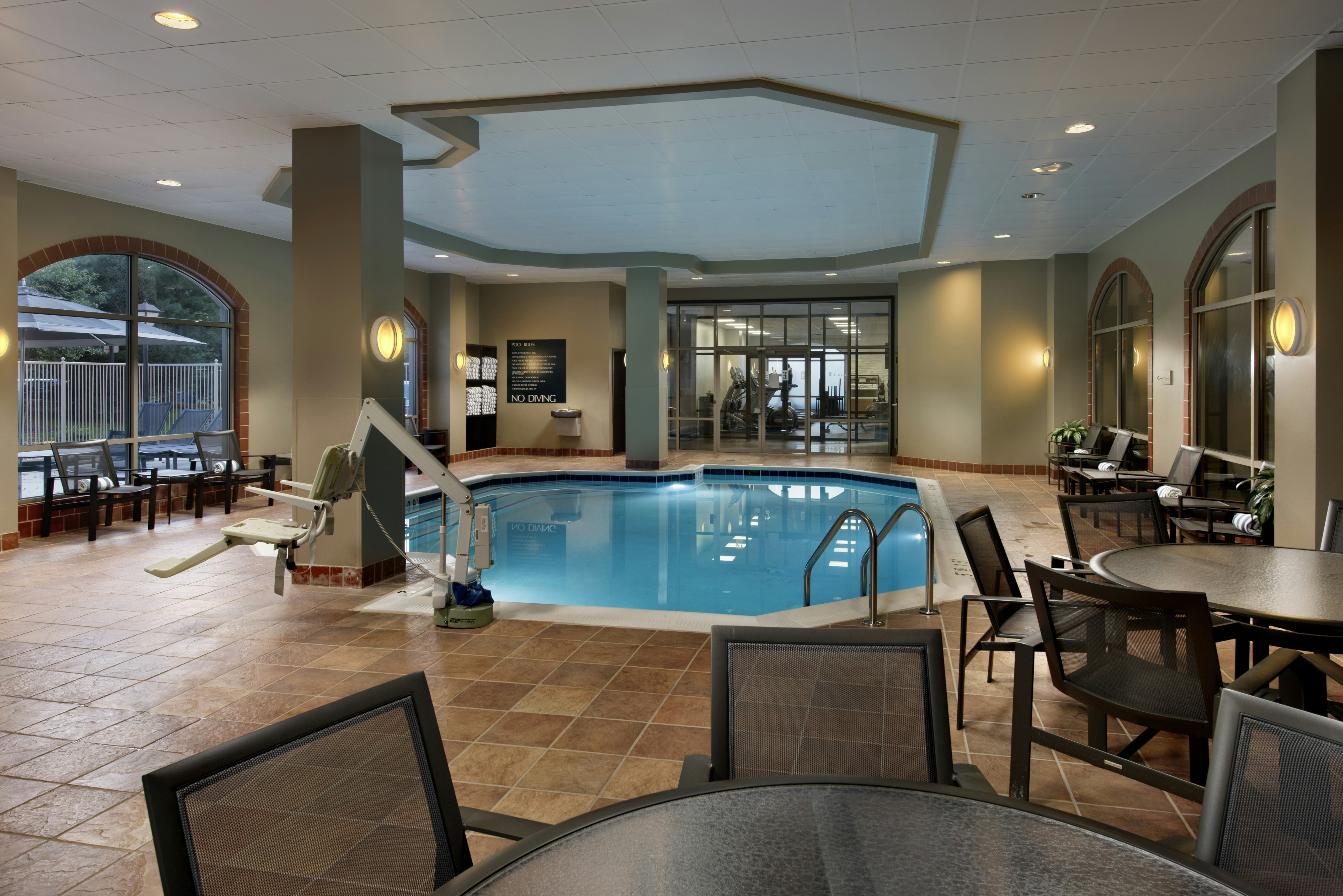 Embassy Suites By Hilton Austin Arboretum 8/19