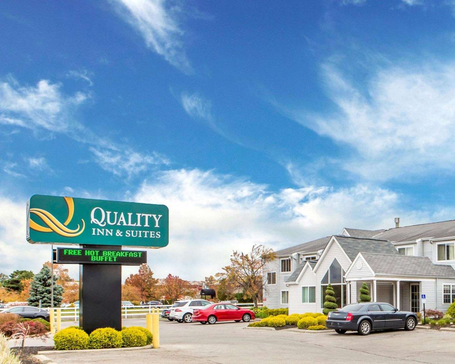 Quality Inn and Suites North Polaris 17/18