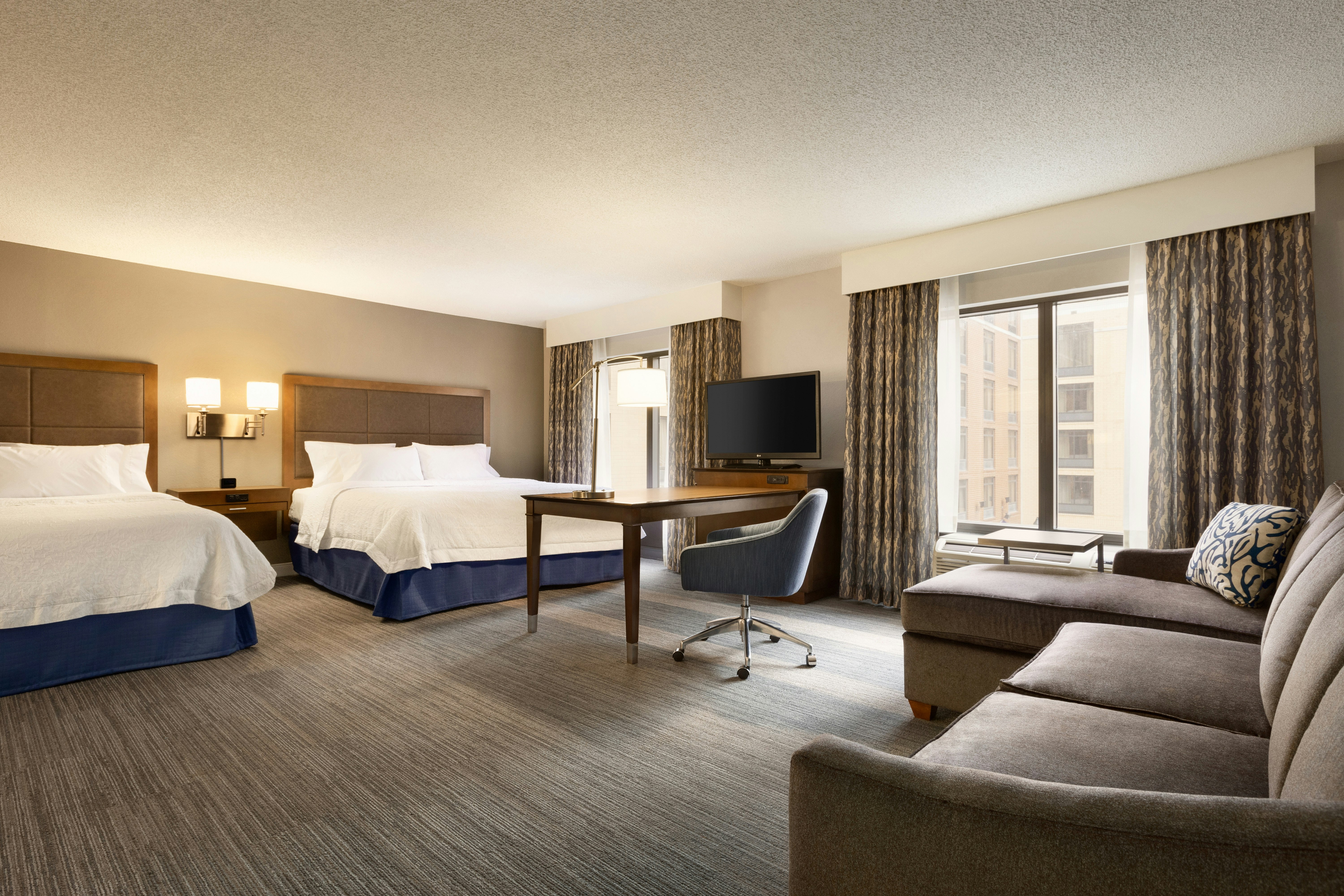 Hampton Inn And Suites Nashville Downtown Tn 21/53