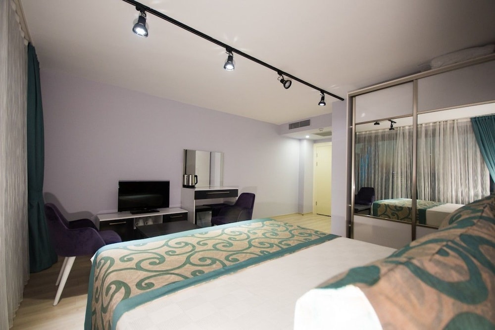 Eps Suite 4/30
