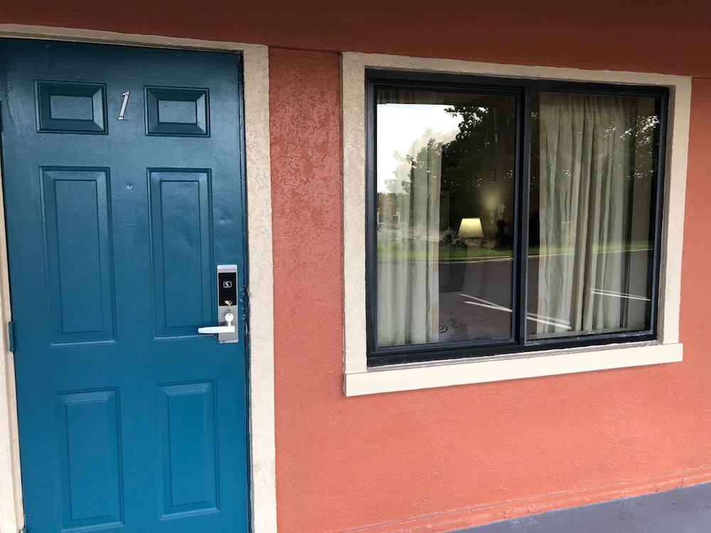 Ocala Cove Motel 12/41