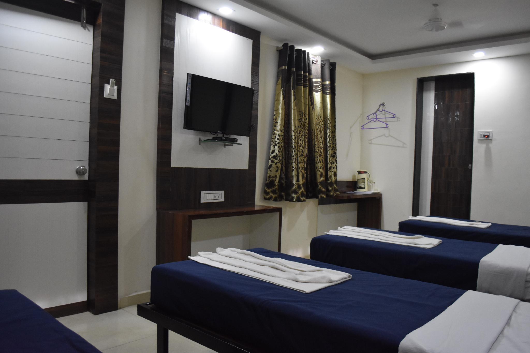 Hotel Royal Treat Kolahpur 11/21