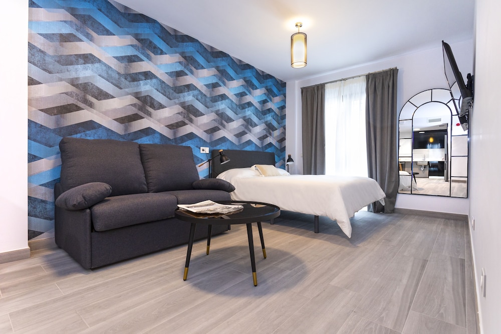 Malaga Rivas 34 Suites Homes 21/48