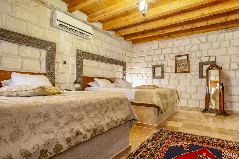Ottoman Cave Suites 24/77