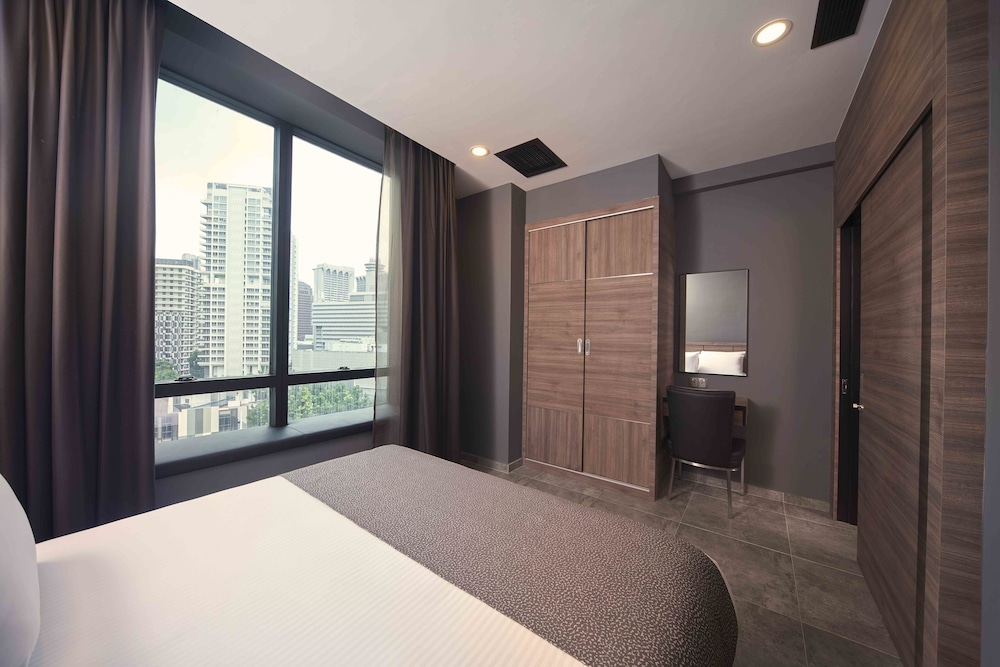 Orchard Grand Court 22/64