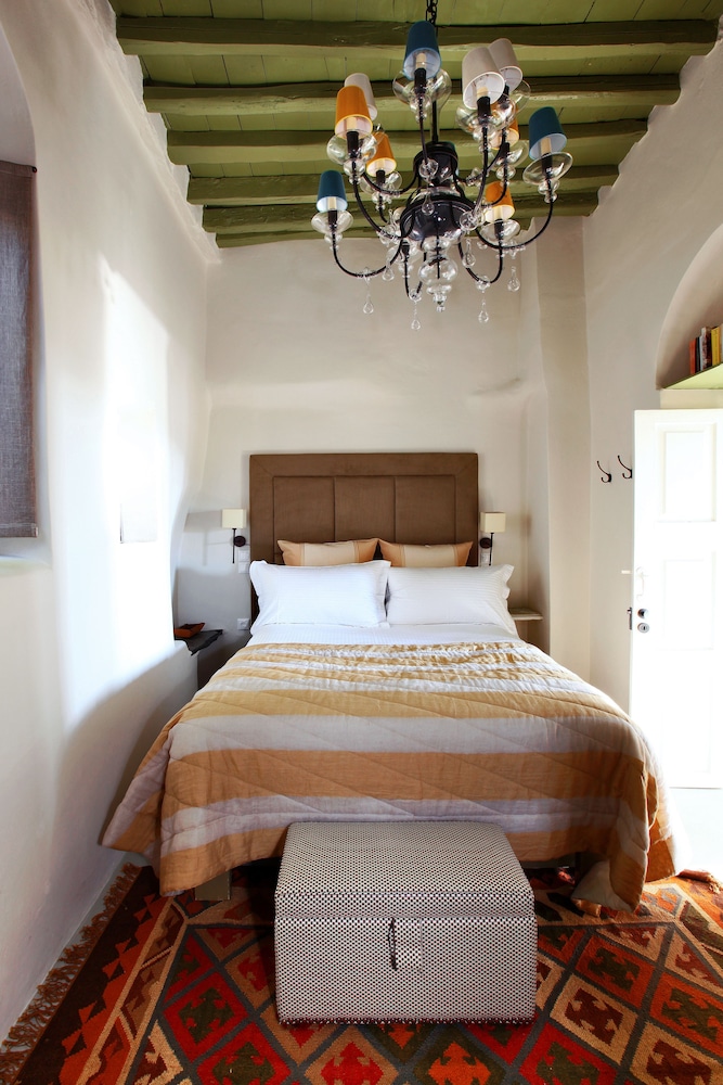 Tinos E Houses 8/50