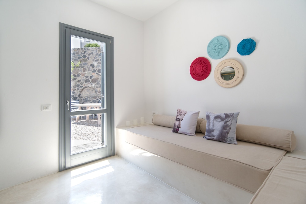 Lagadi Suites 22/67