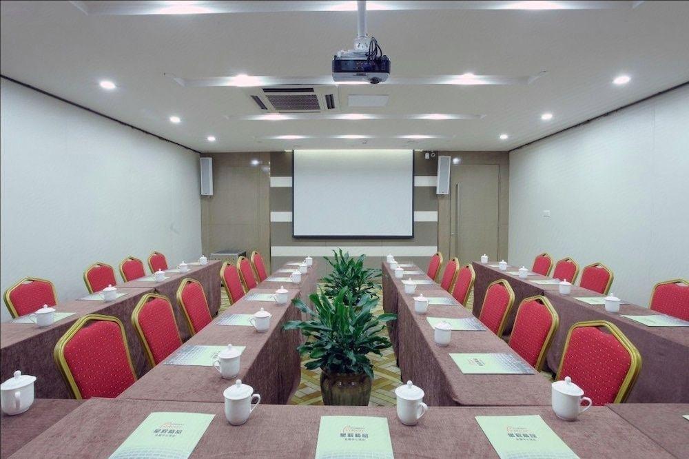Xiamen Rushi Hotel Exhibition Center 43/46