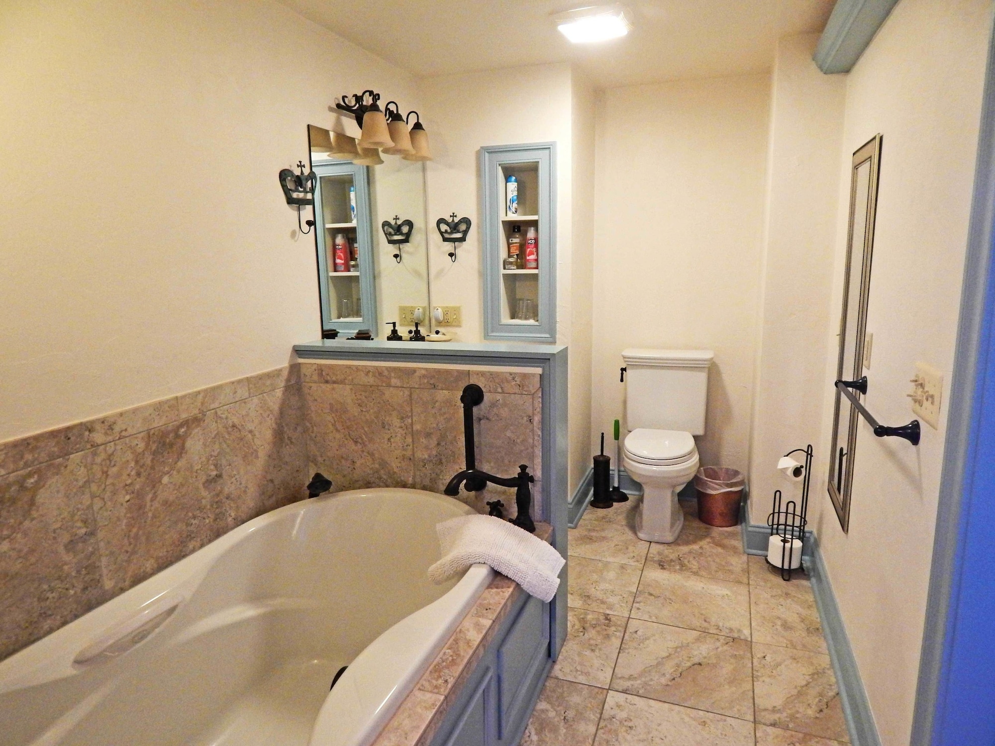 Hideaway, King Bed، Battlefield Bed &amp; Breakfast Inn 10/10
