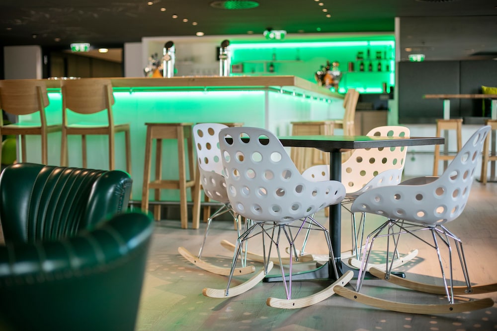 Arcotel Donauzentrum 33/50