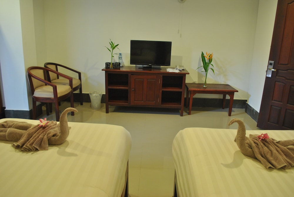 Silver Naga Hotel 46/58