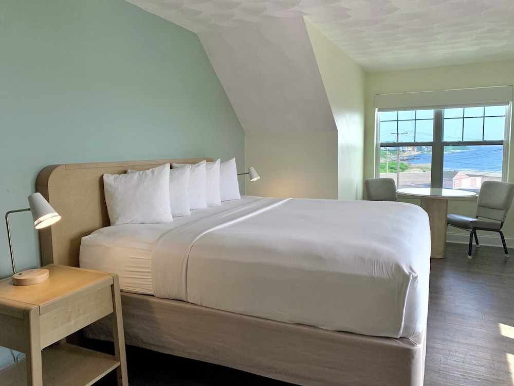 Atlantic Beach Hotel Newport 11/48