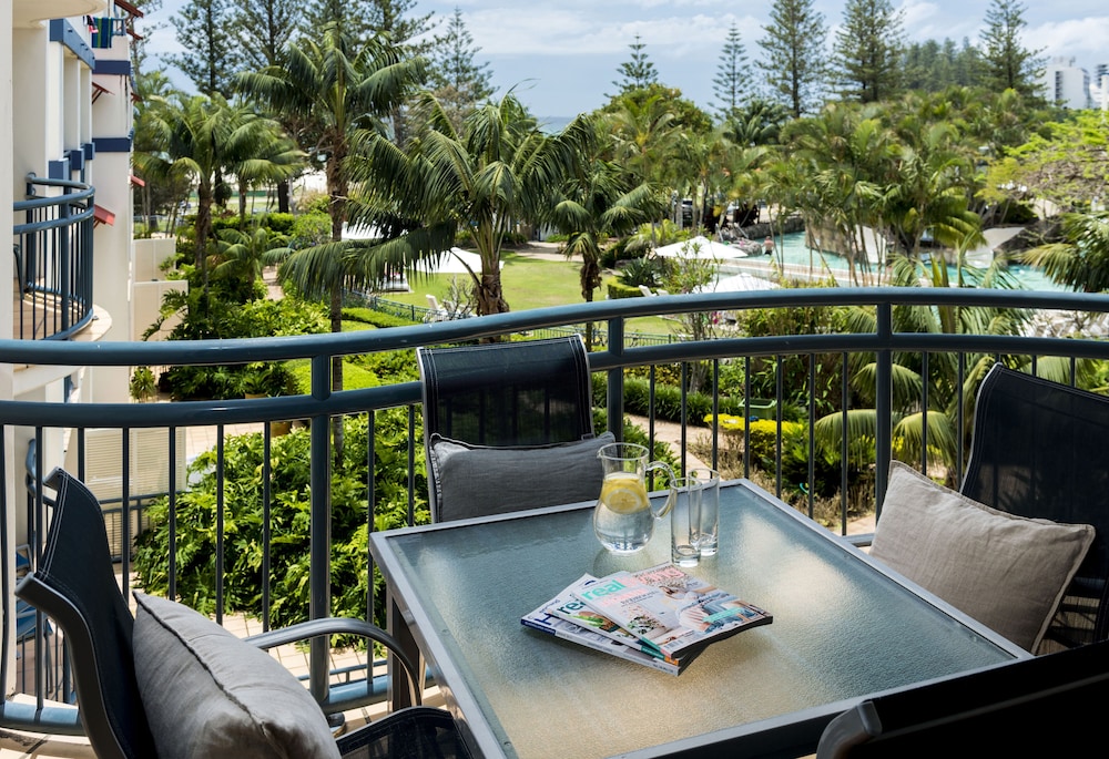 Oaks Gold Coast Calypso Plaza Suites 49/72