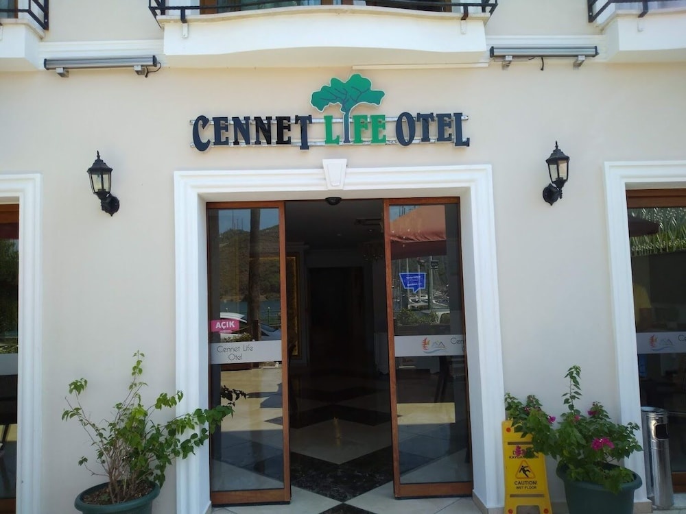 Cennet Life Hotel 4/59