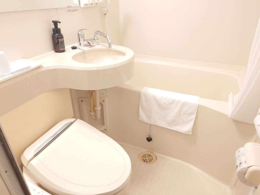 Toyoko Inn Osaka Hommachi No.1 48/49