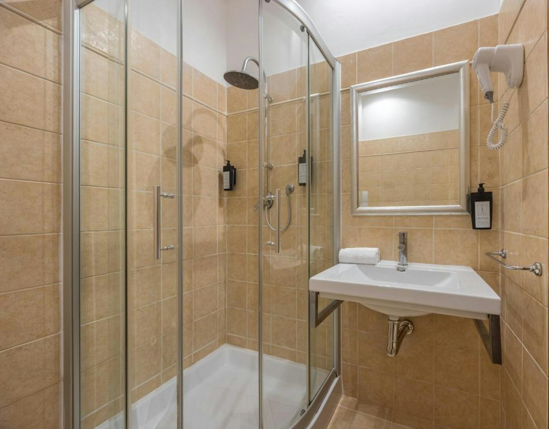 Garden Area Roma Eur 64/66
