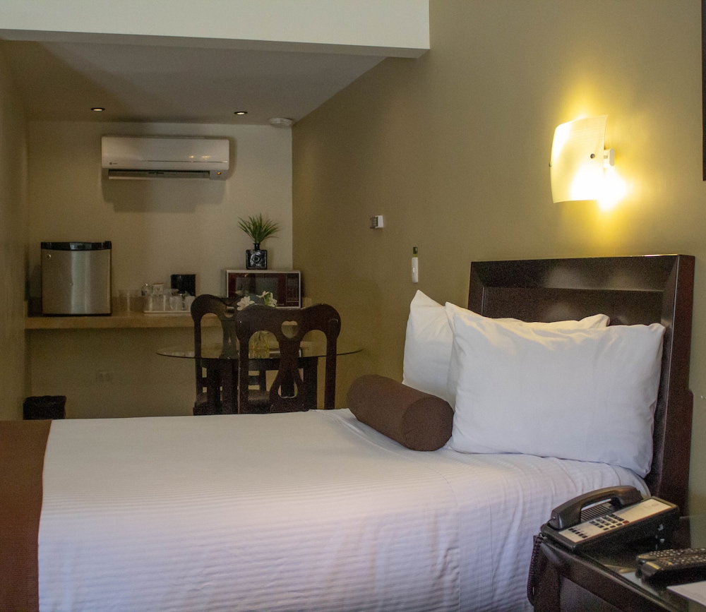 Hotel Del Rio 23/62