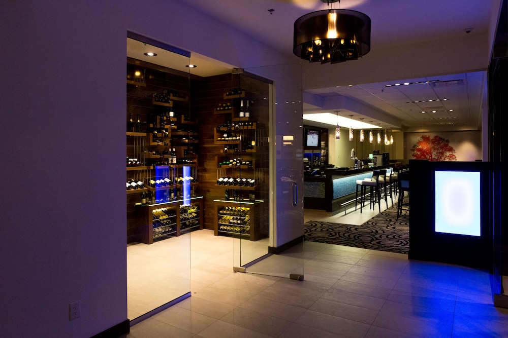 The Grand Winnipeg Airport Hotel 14/56