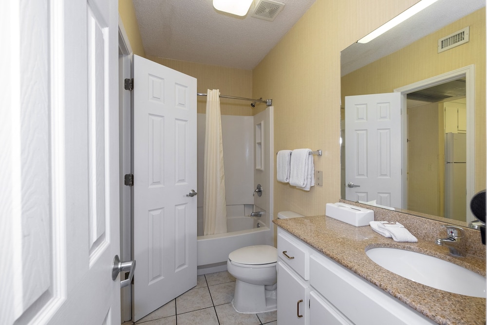 Red Roof Inn & Suites Dothan 14/40