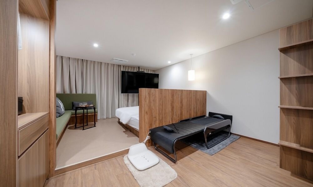 Dongtan Simjak Hotel 15/100