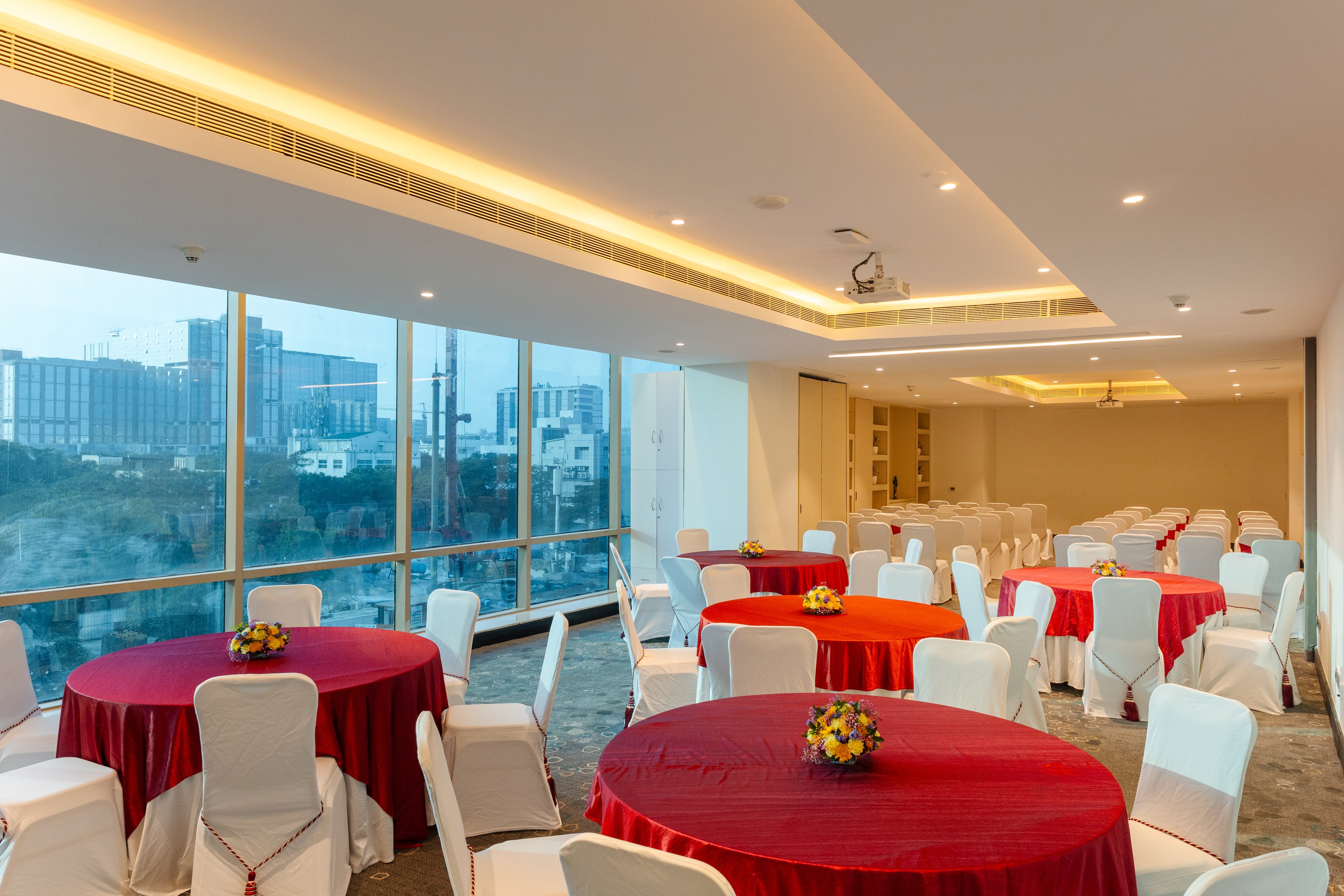 HOLIDAY INN CHENNAI OMR IT EXPRESSWAY 51/76