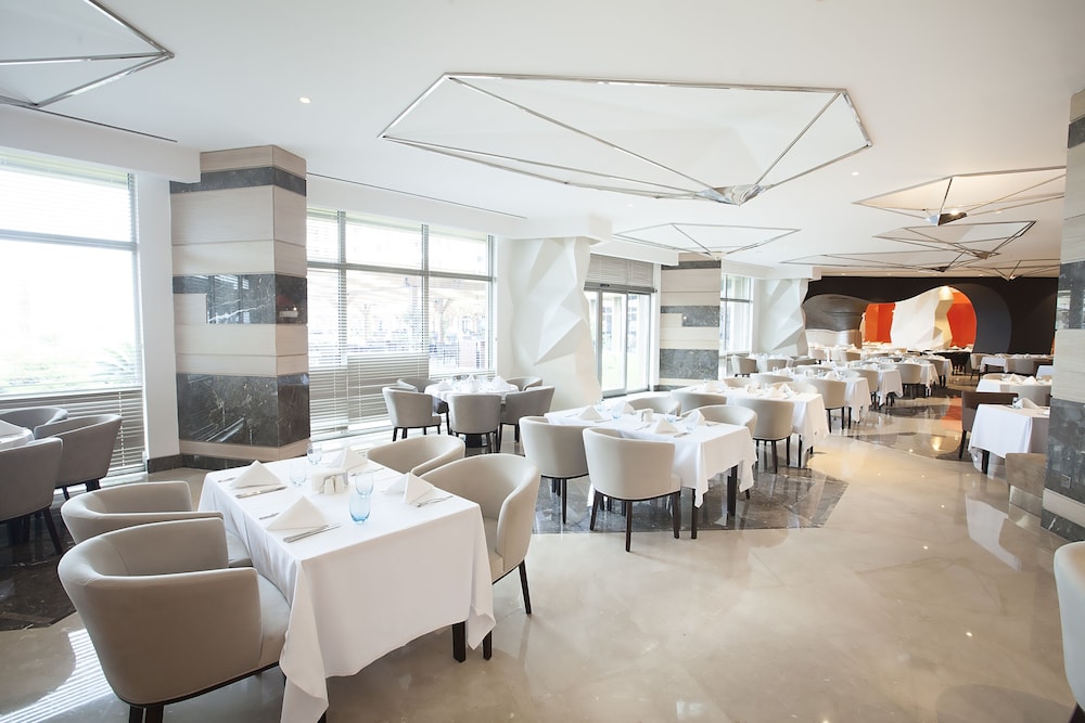 Elexus Hotel Resort & SPA & Casino 22/50