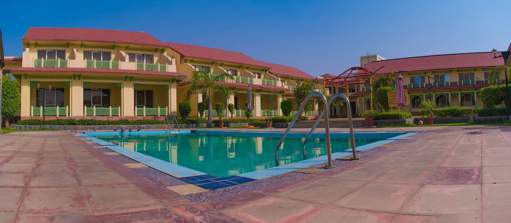 SHIVA OASIS RESORT 2/32
