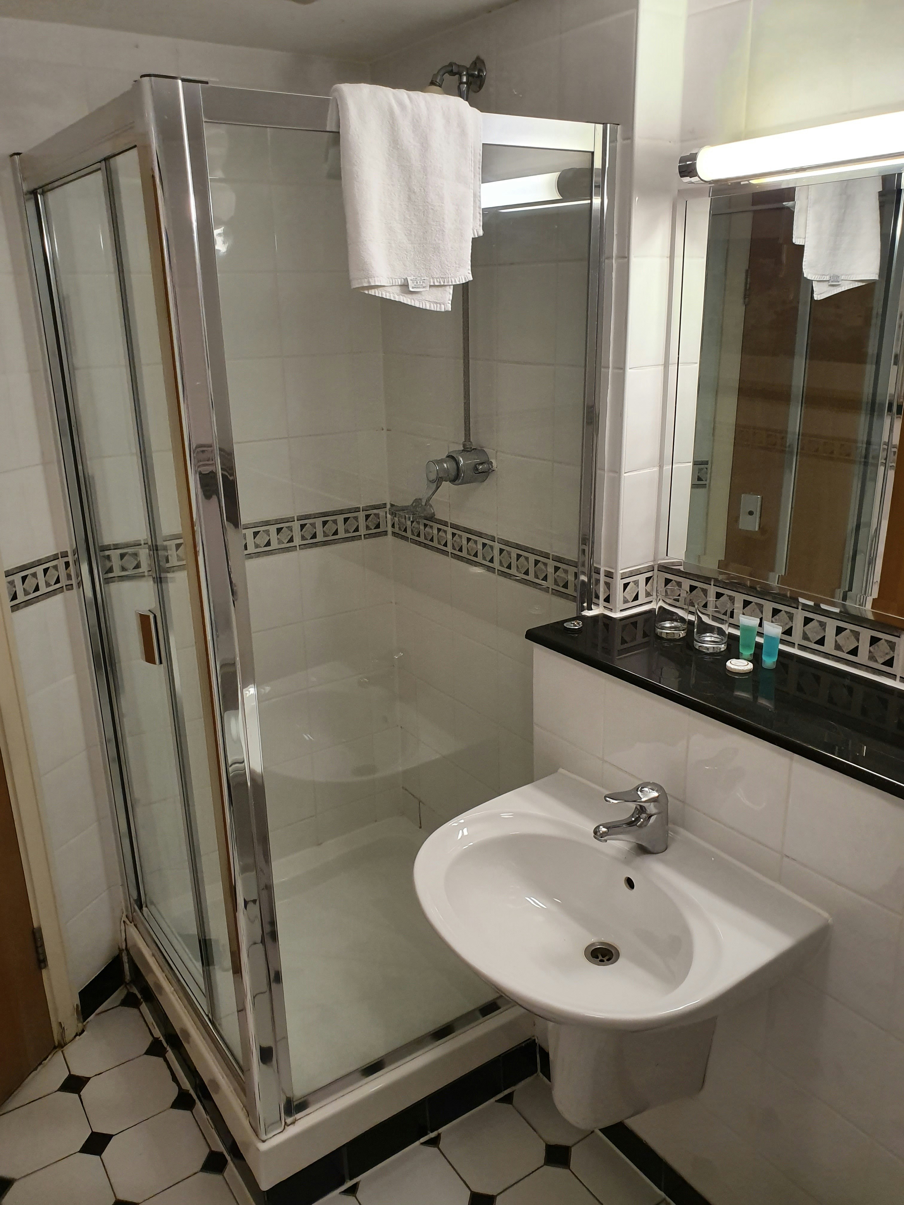 Kegworth Hotel & Conference Centre 34/36